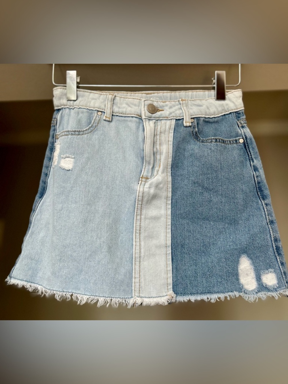 Girls Multi-toned Distressed Denim Mini Skirt Size Medium (7/8)